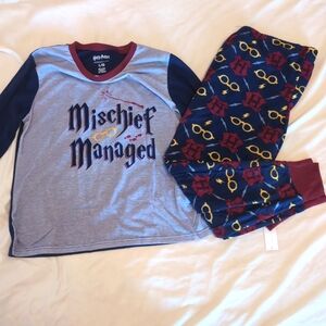 Harry Potter Women's Pajama Set Brand New with Tags‎ Size Large